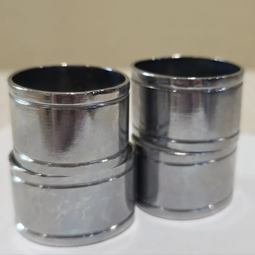 Vintage MCM Retro Chrome Metal Oval Double Line Accent Napkin Rings x 4
